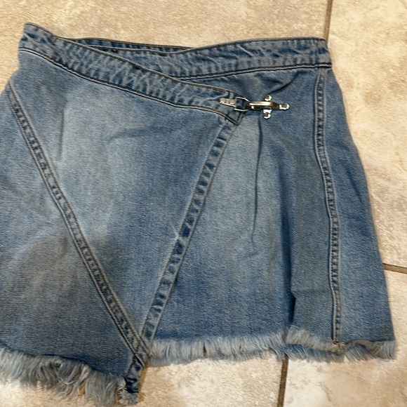 Blank NYC Pieced Denim Wrap Skirt 25 - Picture 8 of 8